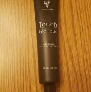 Younique touch glorious face primer